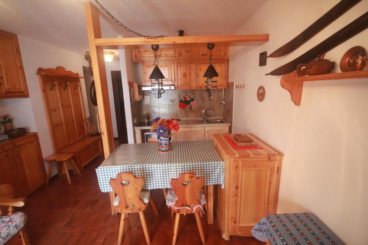 L'Atelier Du Temps - La Petite Maison De Pepa ลาซัลเล ภายนอก รูปภาพ